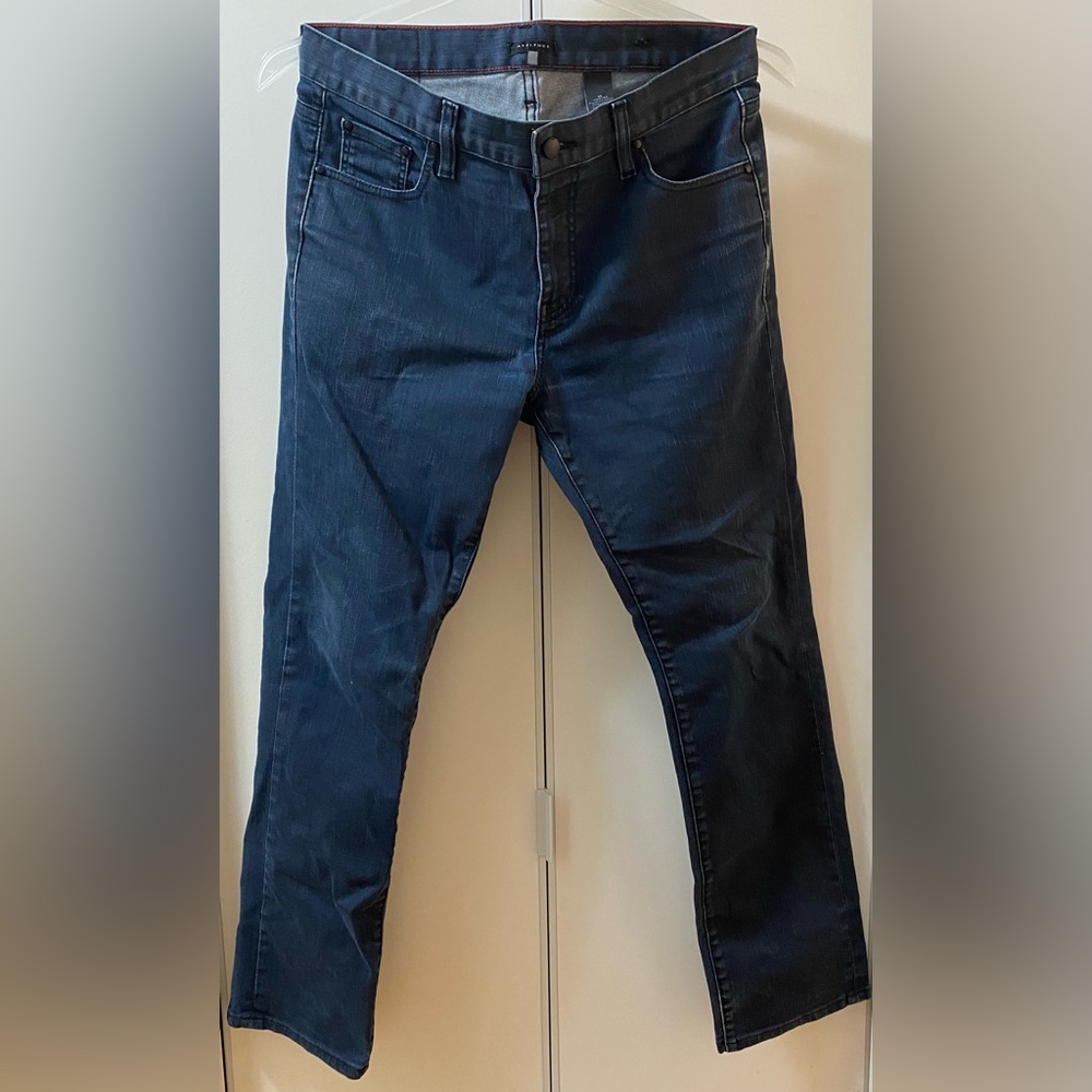 ATTITUDE JEANS - SIZE 32